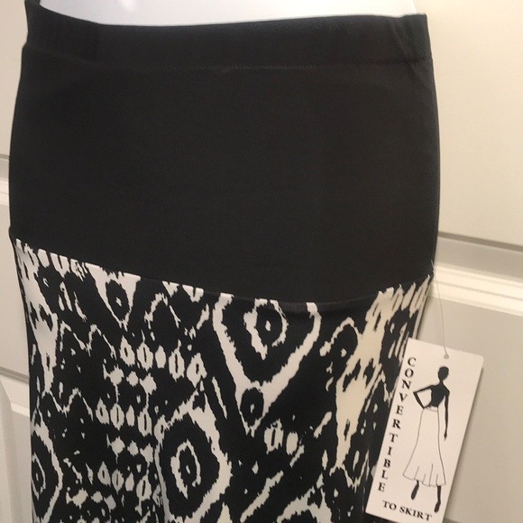 Addressing Woman Convertible Dress - Picture 5 of 12